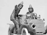 1/24 ICM Model T 1914 Fire Truck with Crew